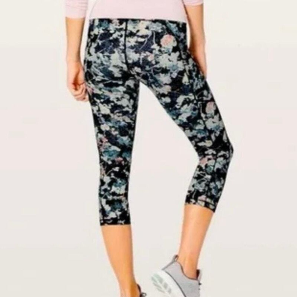 Lululemon‎ Women 4 Speed Up Crop Leggings Floral Athleisure Sporty Gym Workout